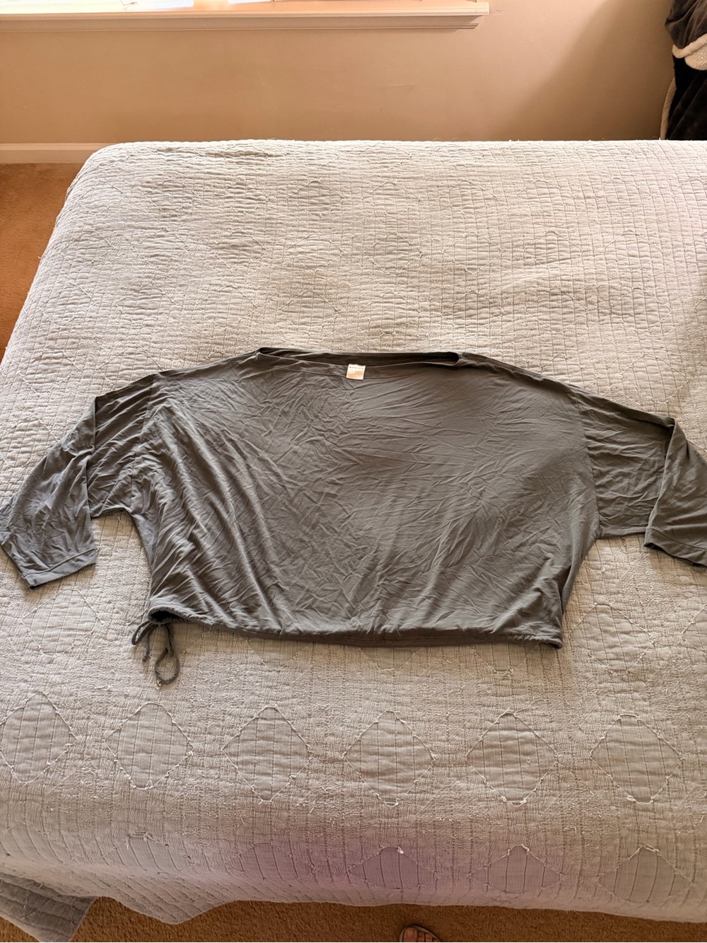 Athleta Women's Green Dolman Sleeve Crop Top with Side Tie